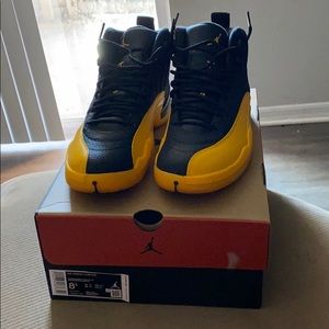 Air Jordan retro black/university gold-black